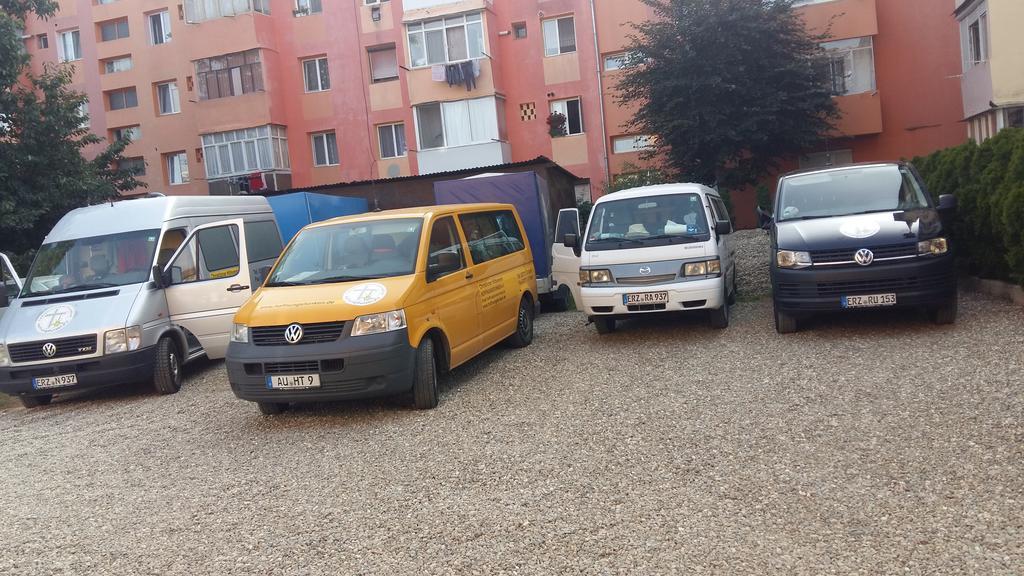 Pensiunea Claudiu Caransebeş Esterno foto
